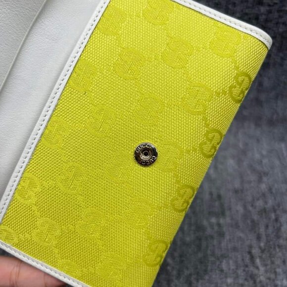 100% Authentic Gucci GG Trifold Wallet - Picture 7 of 12